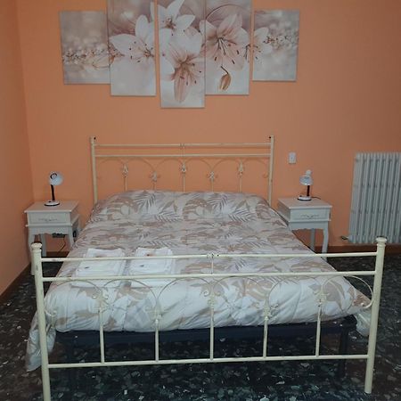 Andrea Affittacamere E B&B Solignano Nuovo Eksteriør billede