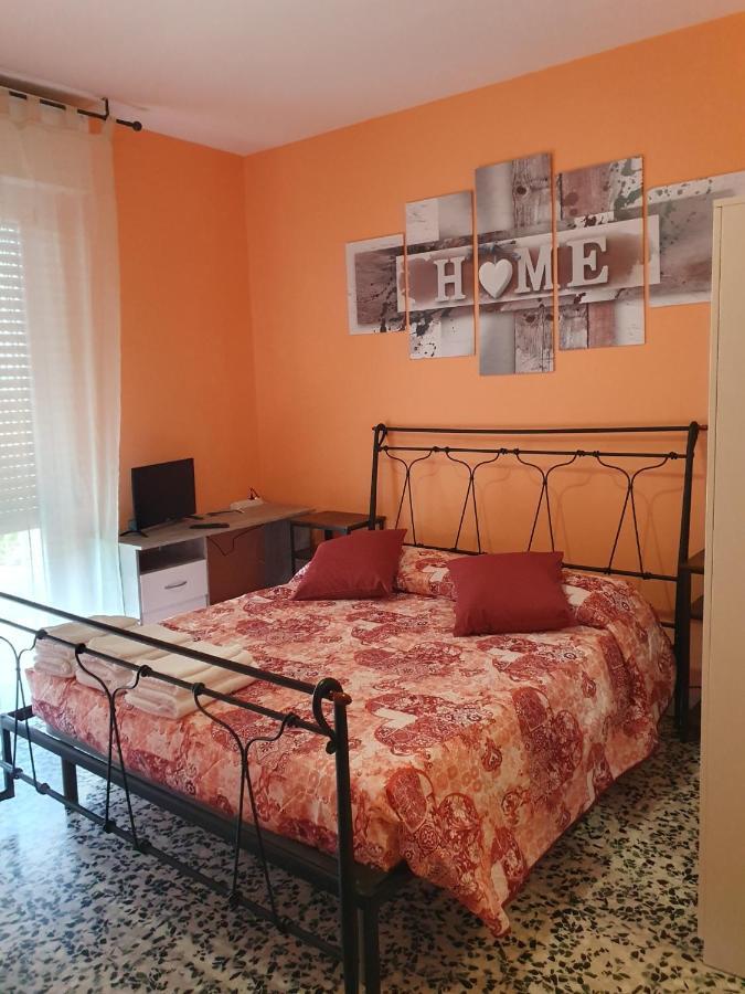 Andrea Affittacamere E B&B Solignano Nuovo Eksteriør billede